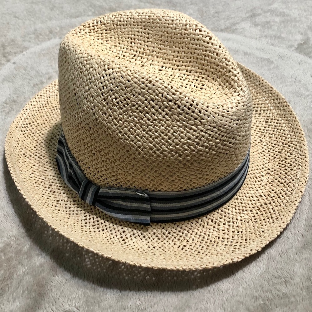 Straw Hat With Bow